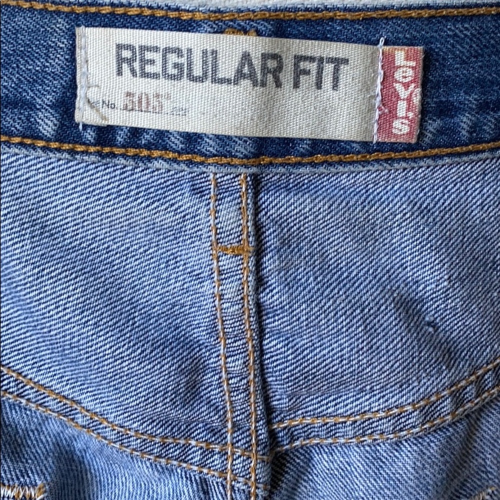 LEVI’S distressed shorts - Picture 9 of 16